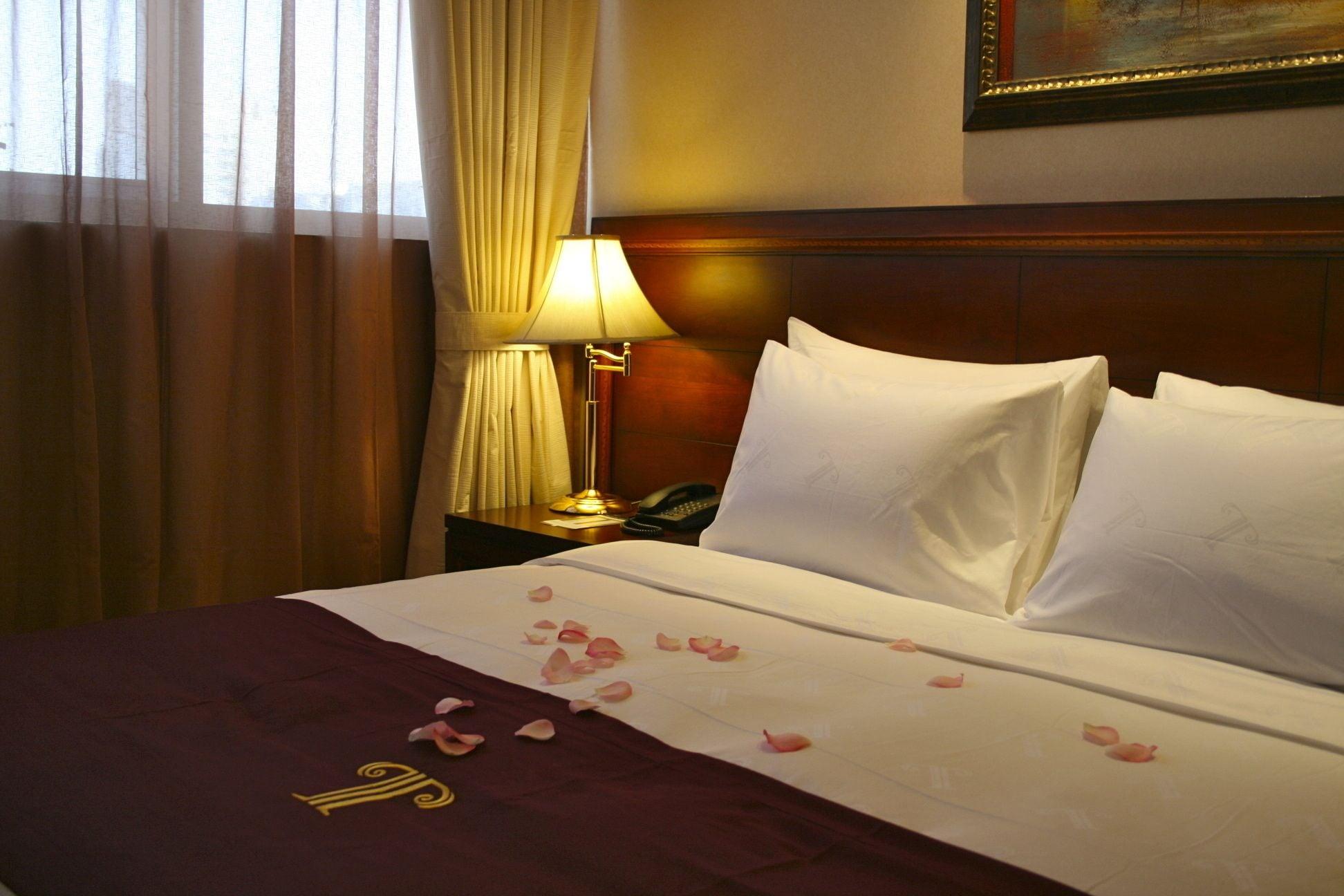Trianon Royal Hotel Abu Dhabi Exterior foto